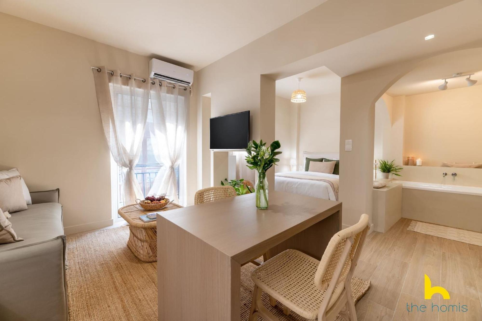 Romantic Luxury Hideaway Near Acropolis With Jacuzzi Athens Ngoại thất bức ảnh